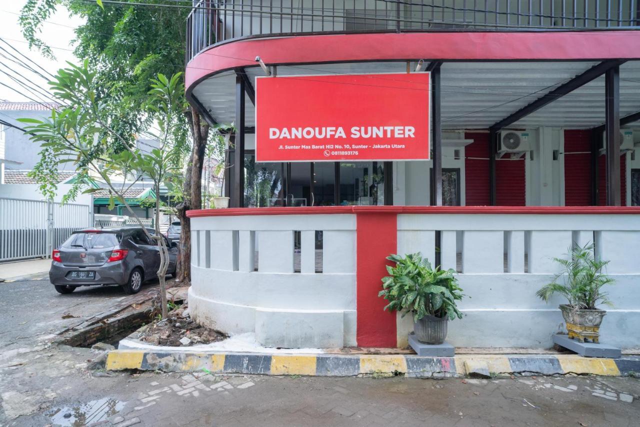 Reddoorz Plus Near Itc Cempaka Mas 2 Jakarta Extérieur photo